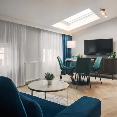 Metropolis Apartment *