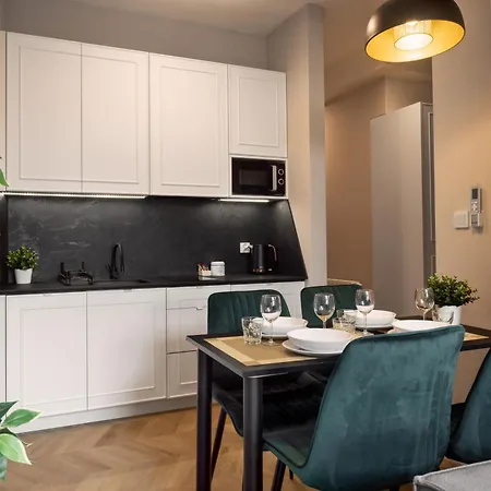 Metropolis Apartment *